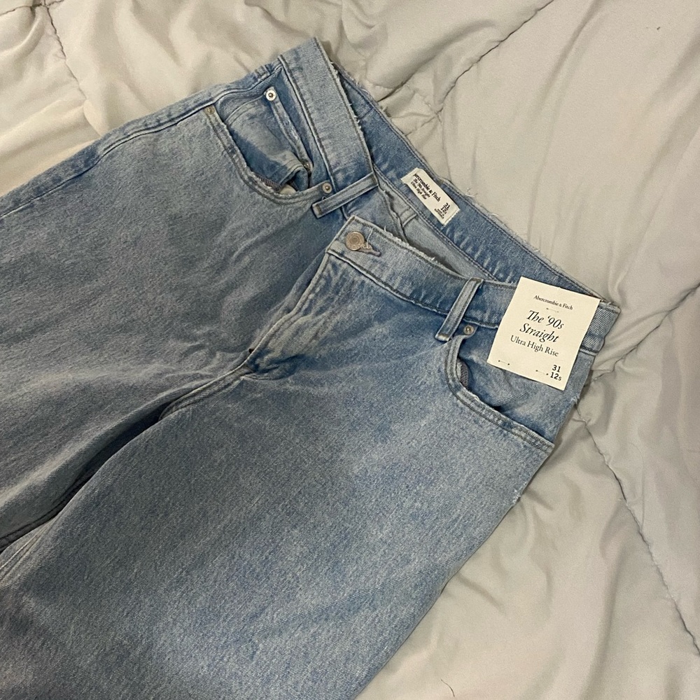 90’s straight leg asymmetrical waist perfect blue denim jeans